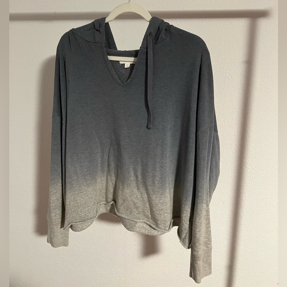 Colsie Gradient Cropped Hoodie